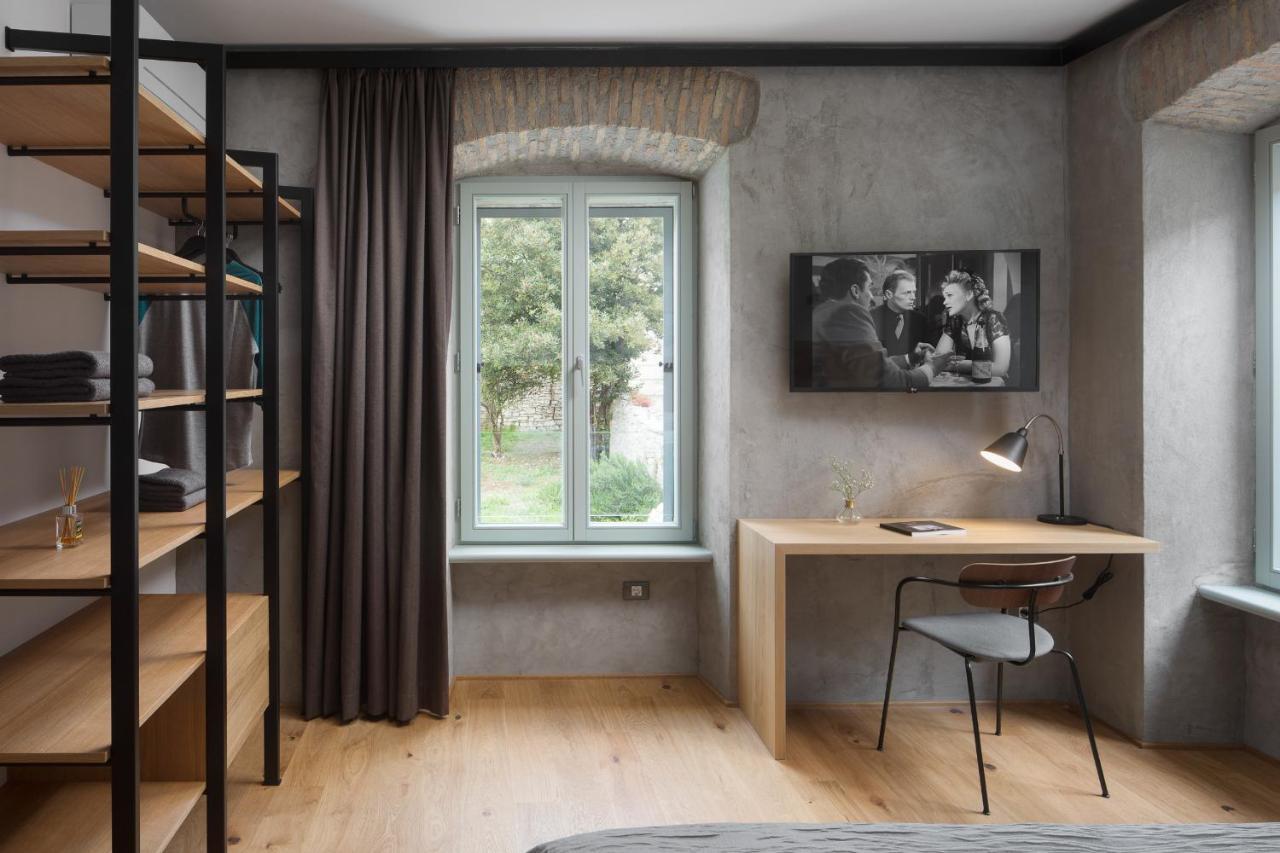 Vincent House Apartment *